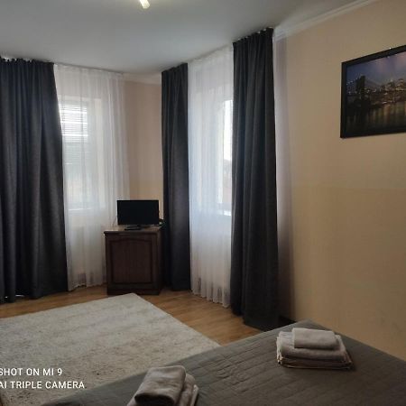 Apartments Domovik On Beregovskaya 3 穆卡切沃 外观 照片