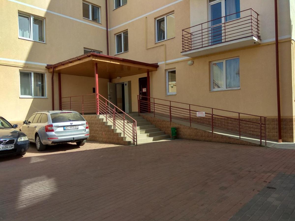 Apartments Domovik On Beregovskaya 3 穆卡切沃 外观 照片