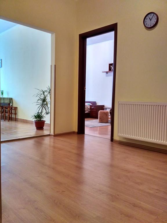 Apartments Domovik On Beregovskaya 3 穆卡切沃 外观 照片